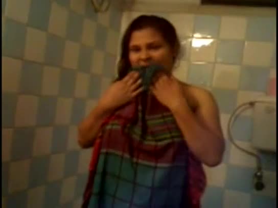 Cute indian teen shower mms