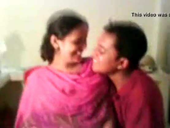 Desi college lovers nude on webcam enjoying p